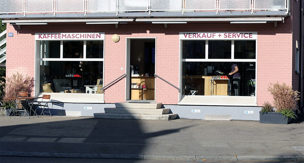 Ladenlokal cafeetc in Dübendorf bei Zürich.